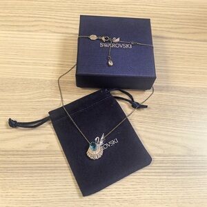 Swarovski Teal and Silver Pendant Necklace